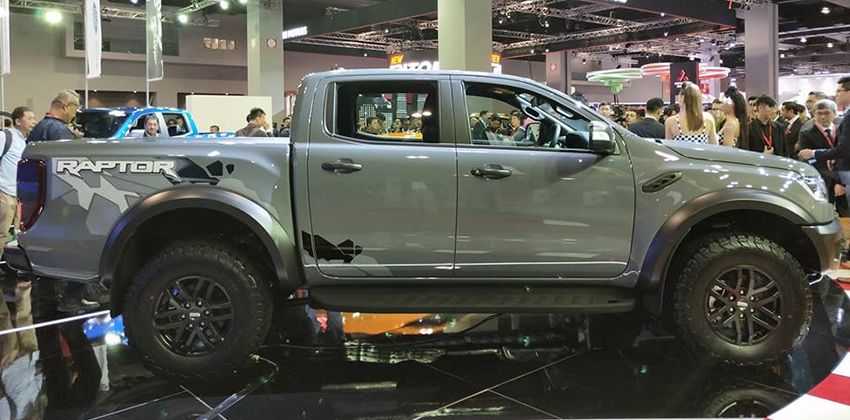 Ford Ranger Raptor Side
