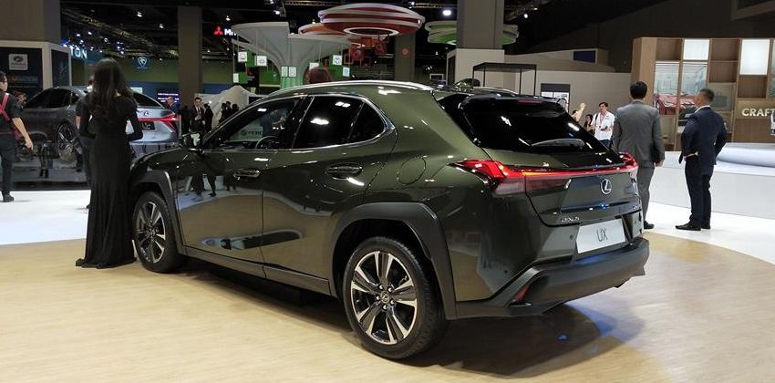 Lexus UX rear