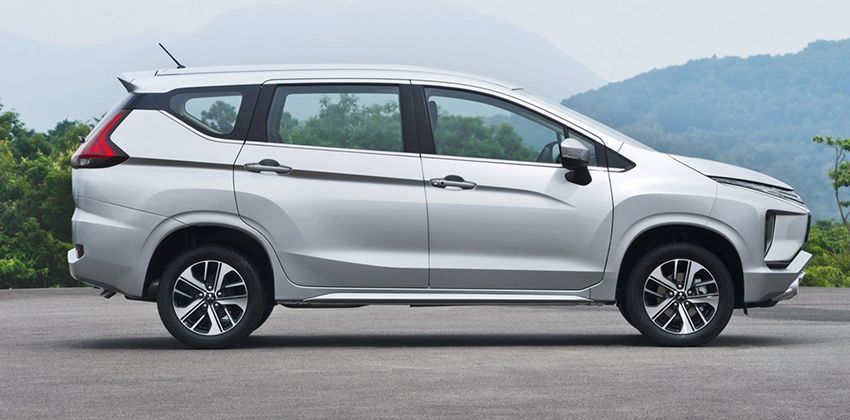 Mitsubishi Xpander side
