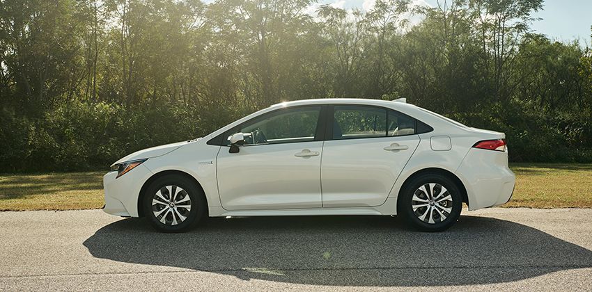 2020 Toyota Corolla Hybrid Side