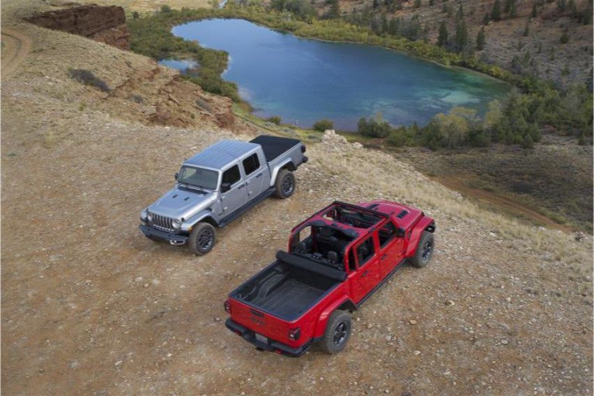 Jeep Gladiator Resmi Meluncur Truk  Double  Cabin Paling 