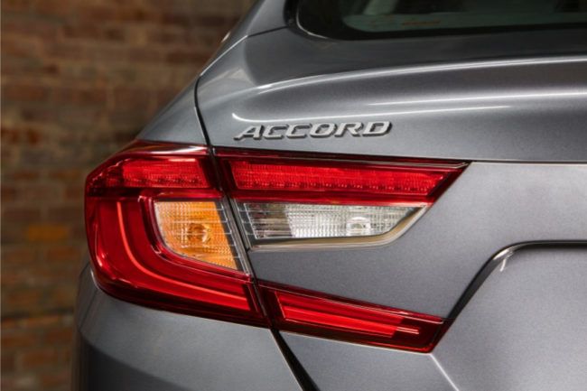 2018/11/Honda-Accord-2018-4.jpg