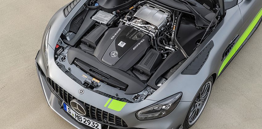 Mercedes-AMG GT R Pro ENGINE