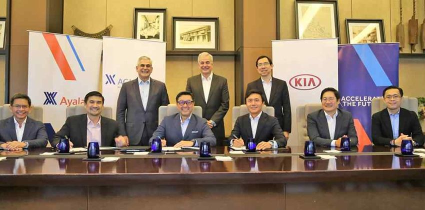 Kia & Ayala Corporation Officials