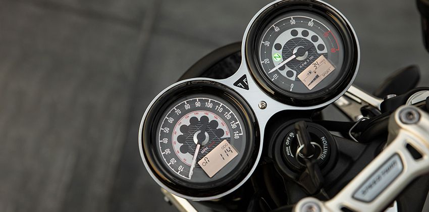 2019 Speed Twin INSTRUMENT CONSOLE 