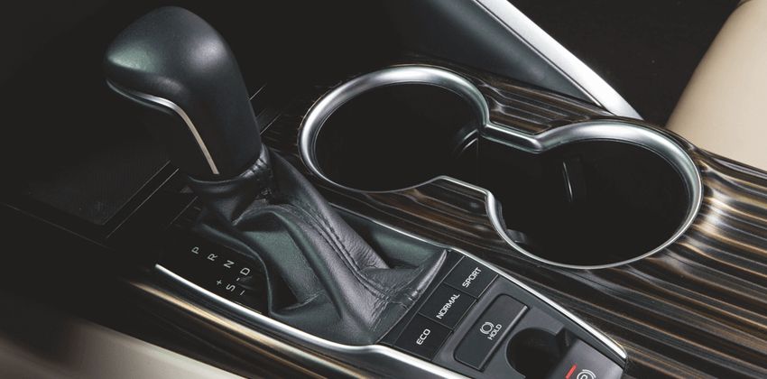 2019 Toyota Camry gearbox