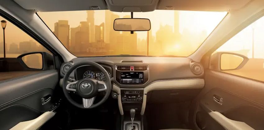 Toyota Rush 2018 interior