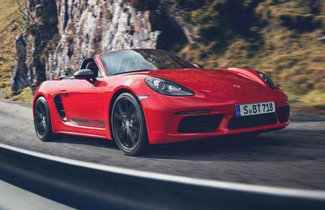Porsche’s 718 Boxster and Cayman T are the best “Touring” coupes