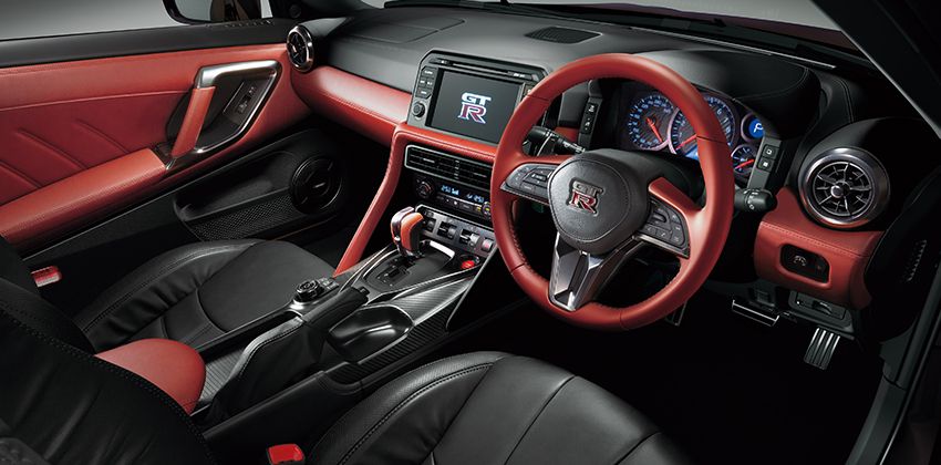 Nissan GT-R Interior