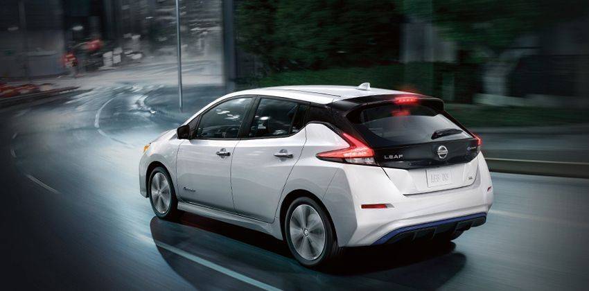 Longer-range Nissan Leaf might debut at CES 2019