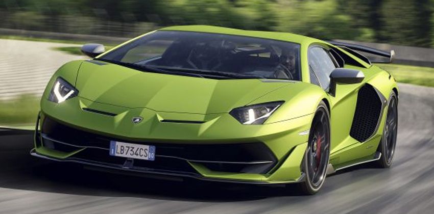 Lamborghini Aventador FRONT