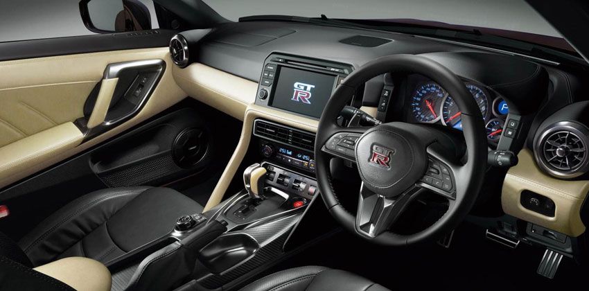 Osaka GT-R edition INTERIOR