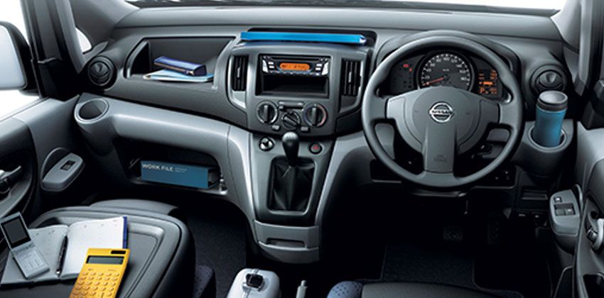 Nissan NV200 interior