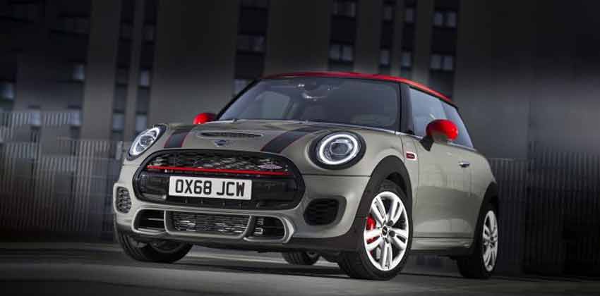 Mini Cooper JCW exterior