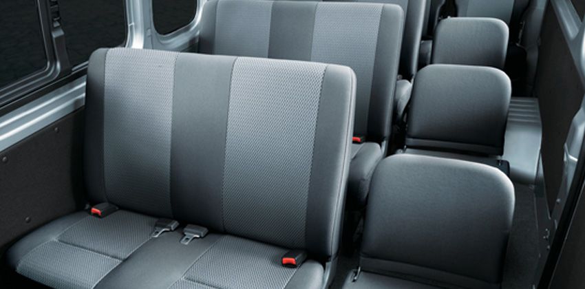 Nissan NV350 Urvan cabin
