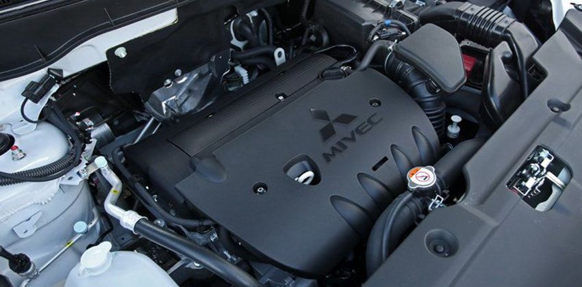 Mitsubishi Outlander Engine