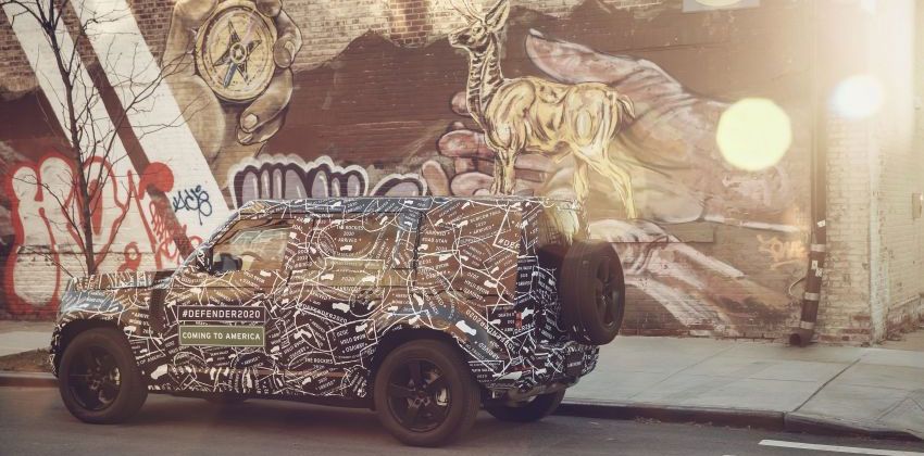 n Land Rover Defender side