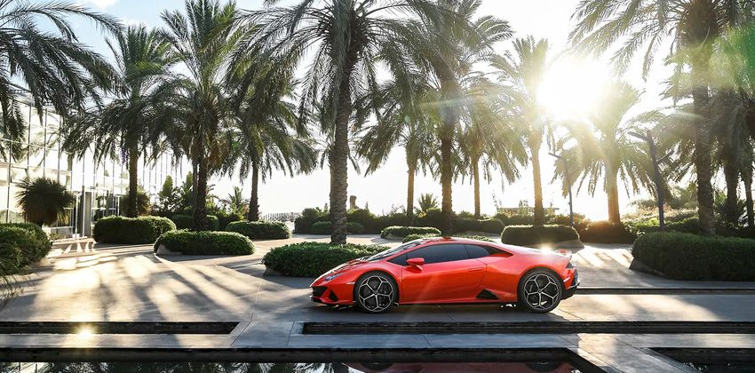 Lamborghini Huracan Evo Side