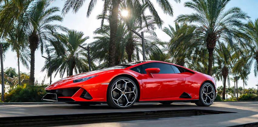 Lamborghini Huracan Evo Side Closeup