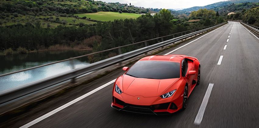 Lamborghini Huracan Evo Front Top