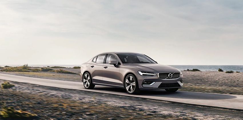 2019 Volvo S60 - front