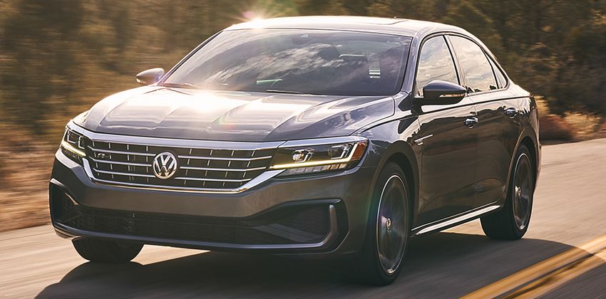 2020 Volkswagen Passat Front Angular