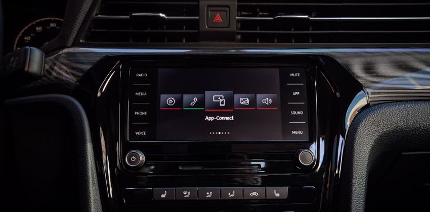 new 2020 Passat features 