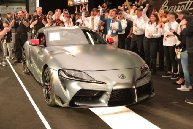 2019/01/first-production-2020-toyota-supra-sold-at-auction-1.jpg