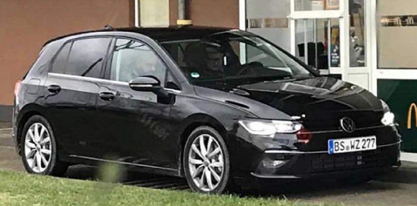 MK8 Volkswagen Golf Front Angular