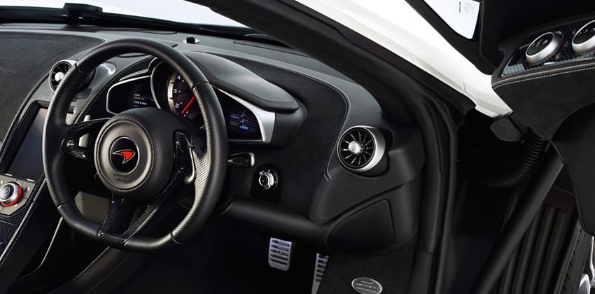 new McLaren 600LT Coupe cabin