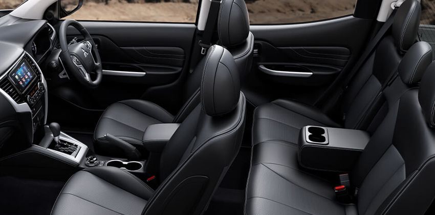 Mitsubishi Triton 2019 interior