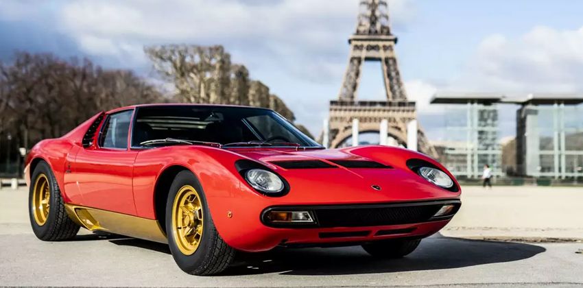 1972 Lamborghini Miura SV side profile