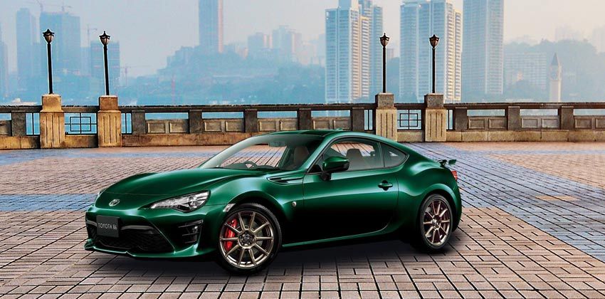 Toyota 86 British Racing Green Limited front