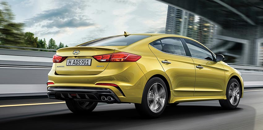 Hyundai Elantra Sport handling