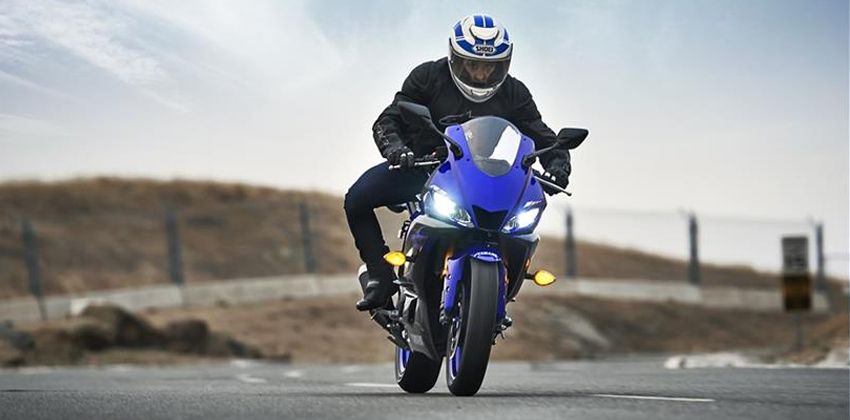 2019 Yamaha YZF R3 FRONT