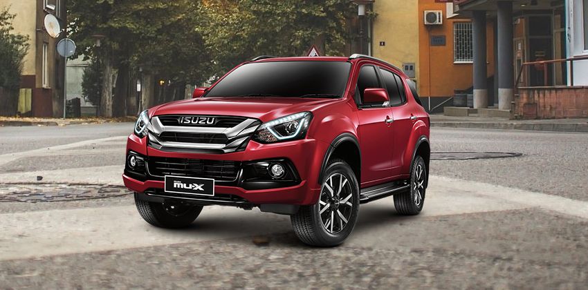 2019 Isuzu mu-X Front Angular