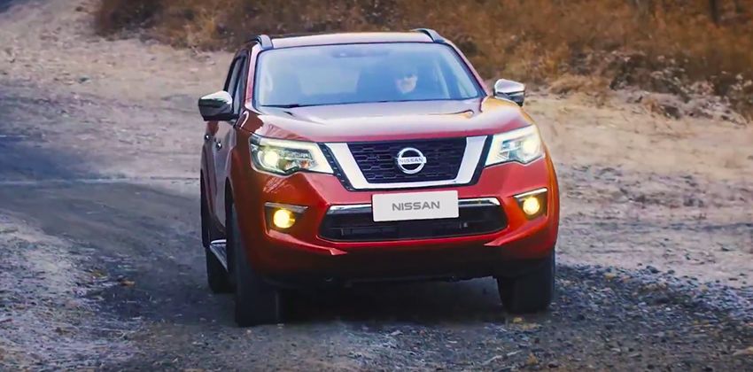 Nissan Terra Fiery Red Front