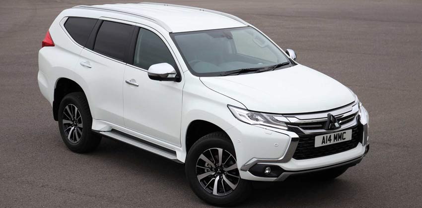 Mitsubishi Shogun Sport Commercial Front Angular