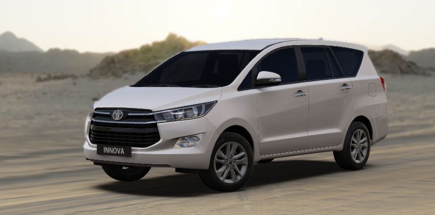 2019 Toyota Innova Front Left Angular