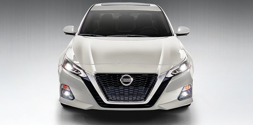 2019 Nissan Altima front