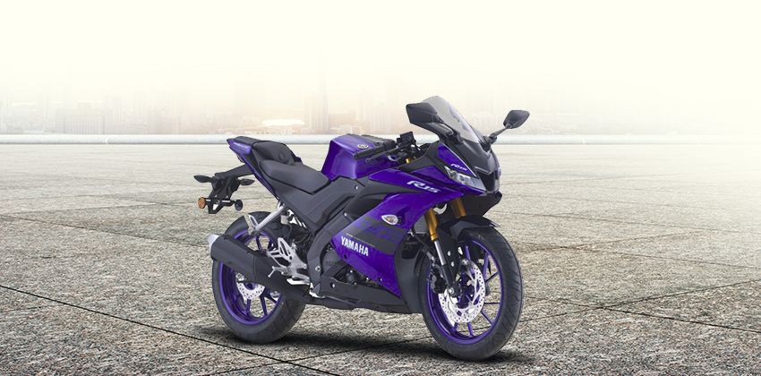 Yamaha YZF-R15 Front Angular