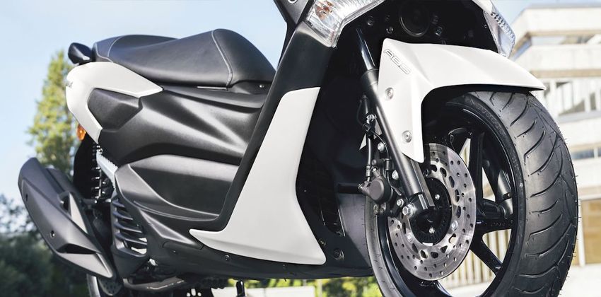 Yamaha Nmax 2019 tyre service