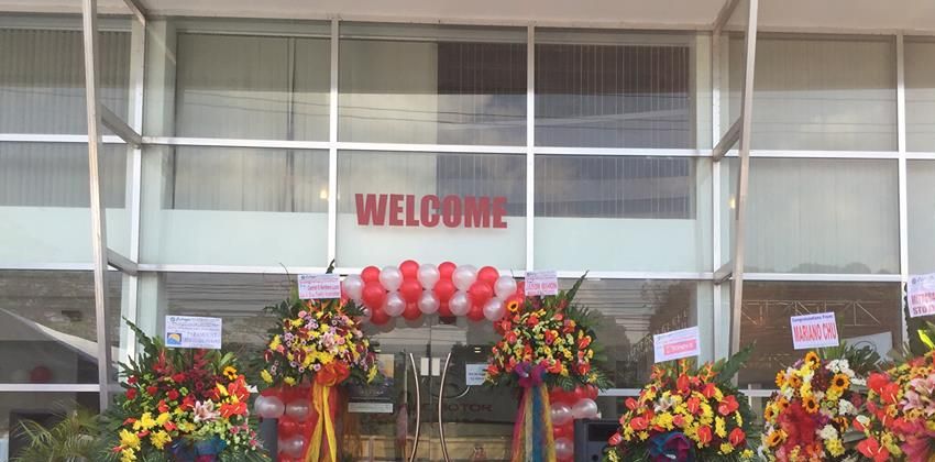 GAC Motor Dealership Showroom Door