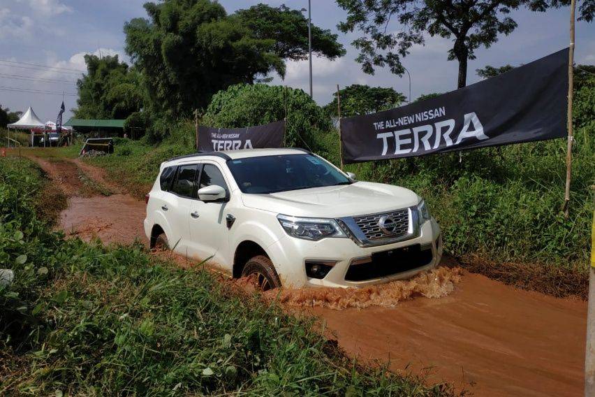 First Drive Nissan Terra VL 4x4: Main Lumpur!