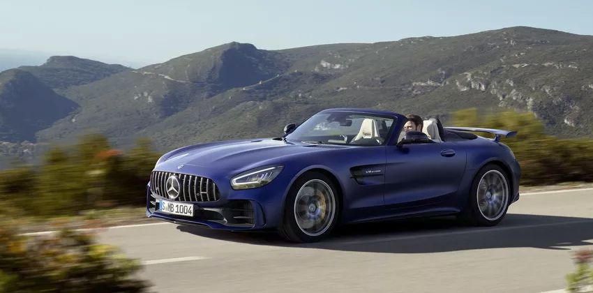 Mercedes-AMG GT R Roadster Front Angular