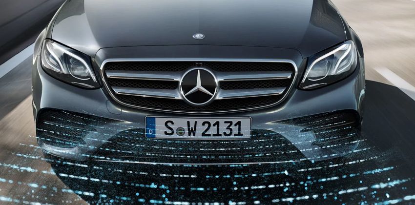 E 300 Exclusive Line FRONT