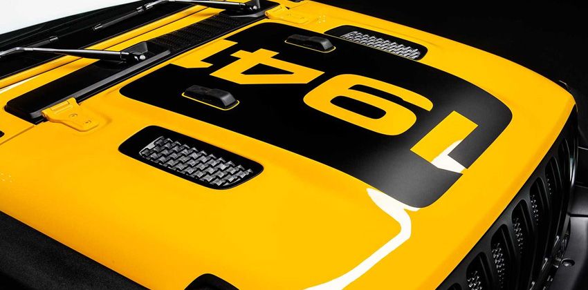 Jeep Wrangler Rubicon 1941 Hood