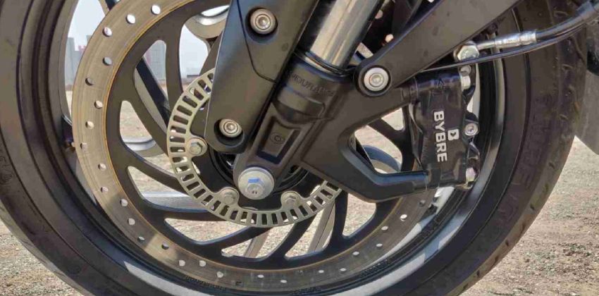 2019 Kawasaki Dominar Front Disk Brake