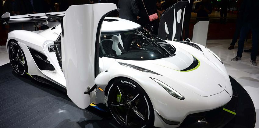 Koenigsegg Jesko Front Angular Door Open
