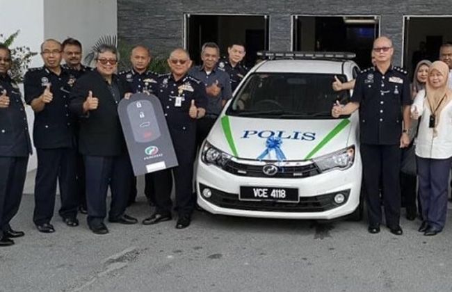 Perodua bestowed the Selangor police force with three Bezza sedans